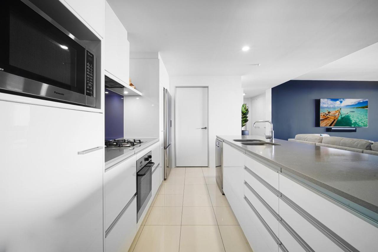 Circle On Cavill Sub Penthouse W/ 4 Bedrooms Gold Coast Exterior photo