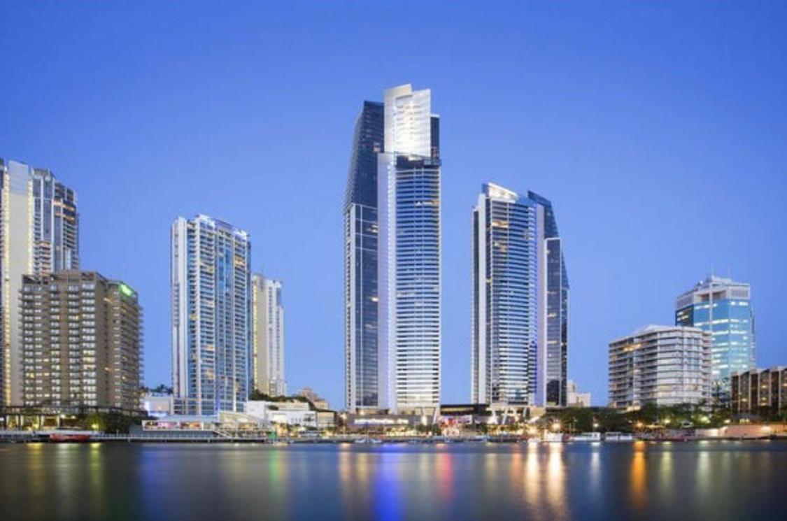 Circle On Cavill Sub Penthouse W/ 4 Bedrooms Gold Coast Exterior photo
